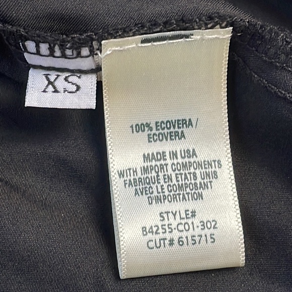 NWT Bella Dahl Flowy Elastic Neck Blouse Top Glitter Burnout Holiday Party XS - Picture 10 of 10